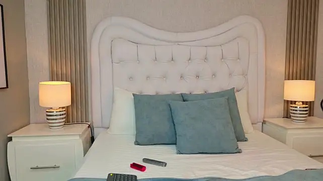 LaurenHazell – Naživo XXX chat