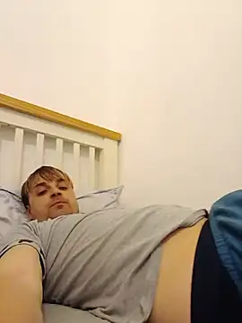 Levarboy live XXX chat