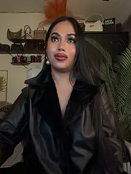 XGoodnessGracious' Live XXX Chat