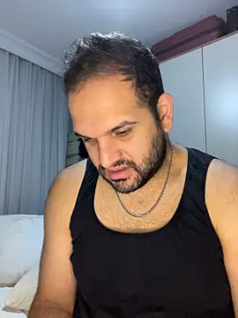 دردشة SecretGuyTr الجنسية المباشرة