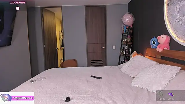 Sarajames Live XXX-Chat