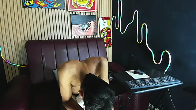 EstebanValdezs live XXX chat