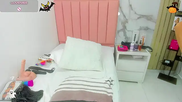 Živý XXX chat CATIAJONES