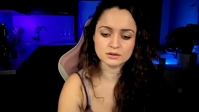 Cerann1 Adlı Modelin Canlı XXX Sohbeti