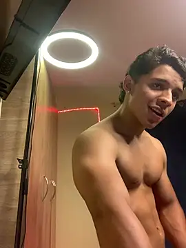 fitboycm1 élő XXX-chatje