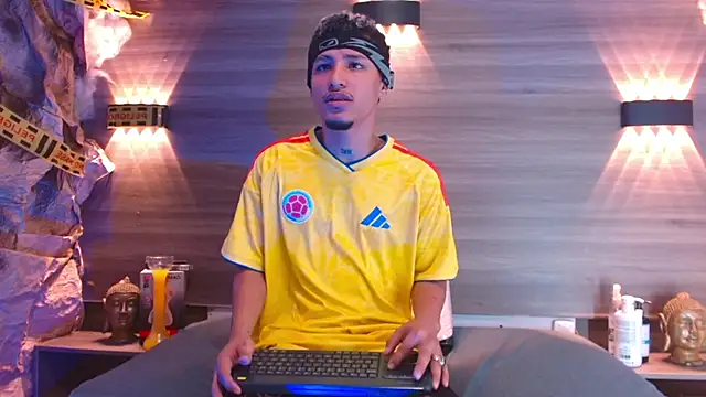Camilo_Contreras1 Chat XXX in diretta