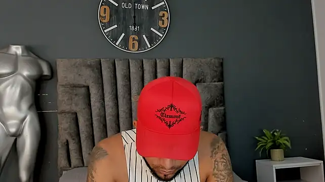 Robin_Rief Chat XXX in diretta