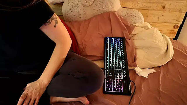 xxpixeyxx's Live XXX Chat