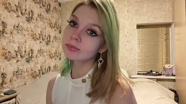 KymberlyKarhoff's Live XXX Chat