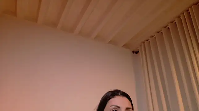SeleneNova লাইভ XXX চ্যাট