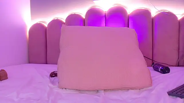 Chat XXX en directo de SofiaDiamond_