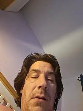 Jizzma13 – Naživo XXX chat