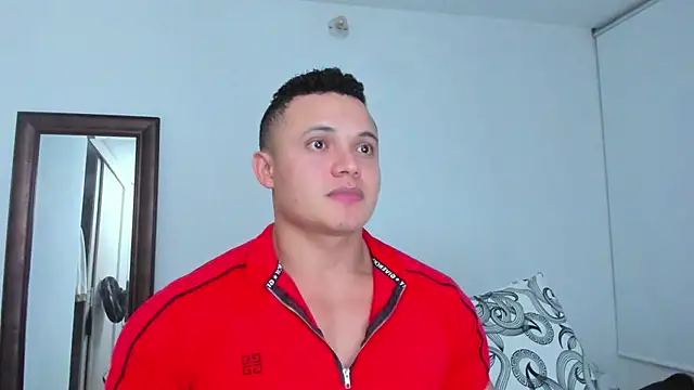 XXX chat uživo modela KingLevi01