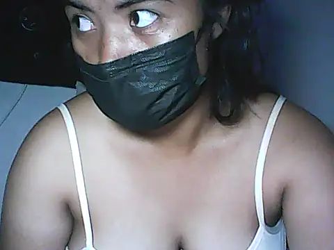 Artinah22 Chat XXX live