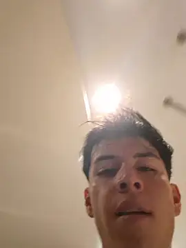 ZaneHoward XXX чат на живо