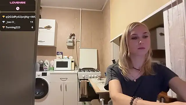 AngelJeni Adlı Modelin Canlı XXX Sohbeti