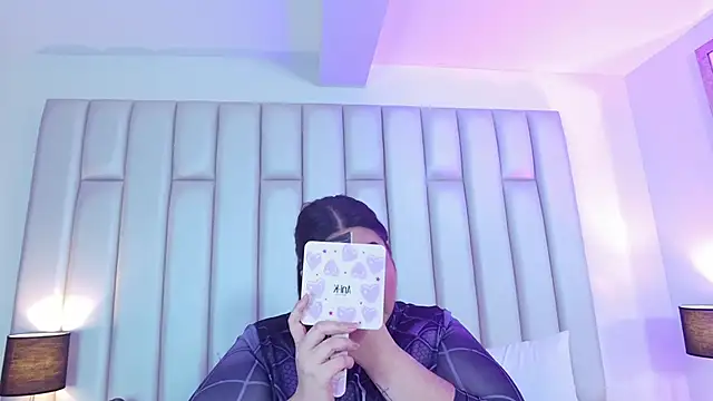 aandreaperez Chat XXX live