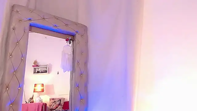 laurasofia45's Live XXX Chat