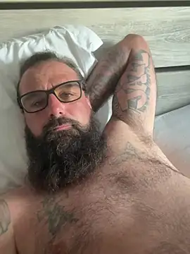 alphareign85 Show in webcam
