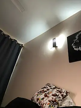__Naomi XXX чат на живо