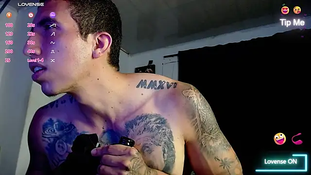 Czat XXX na żywo – Adam_Hudsond