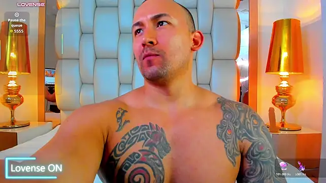 Elliotvelez 现场XXX聊天