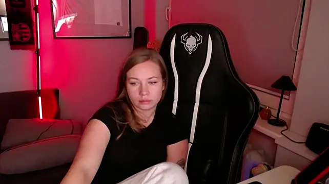 holly_xglamn Live XXX chat