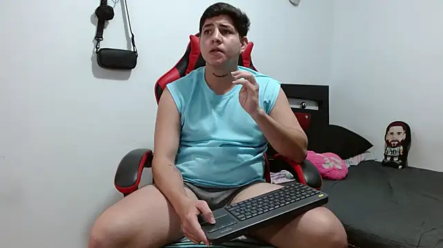 Fozil_Dvice Live XXX-chat
