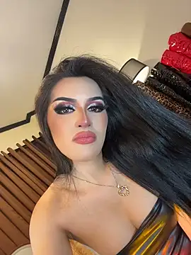 MissChalanieFox Adlı Modelin Canlı XXX Sohbeti