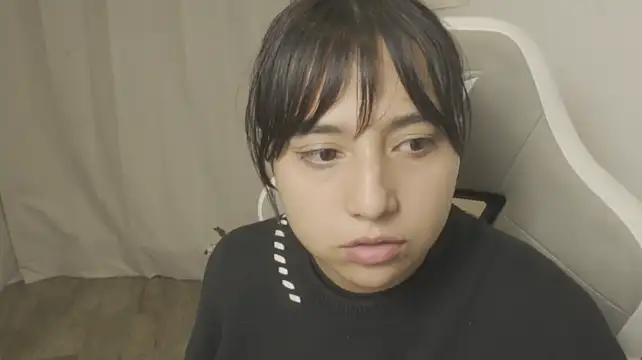 EmmitaGarcia 即時 XXX 聊天