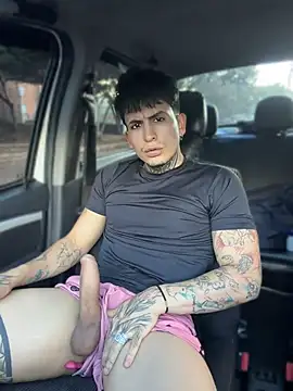 _Tomy08calderon's Live XXX Chat