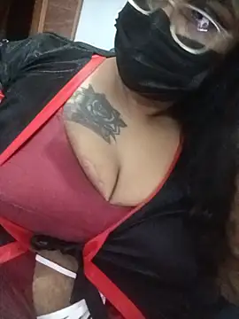 XXX chat uživo modela deepika-mallus