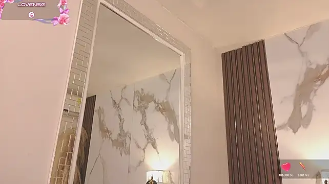 Annyhathatway Chat XXX live