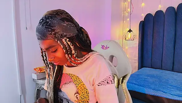 Queen_perla_'s Live XXX Chat