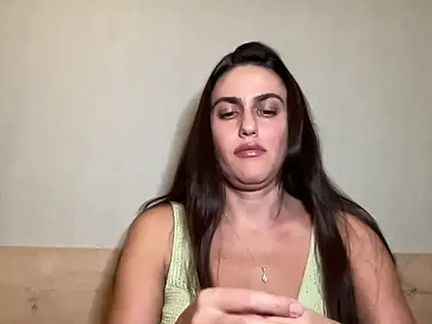 Zavellira's Live XXX Chat