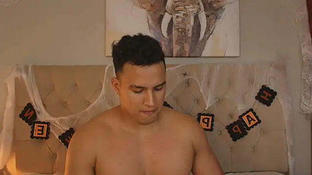 Maxi_and_Ares – Live XXX-chat
