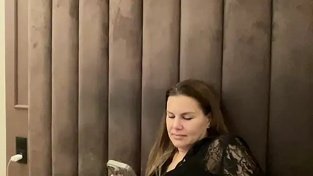 Falenixan Live XXX chat
