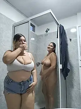Sara_y_Amy Chat XXX in diretta