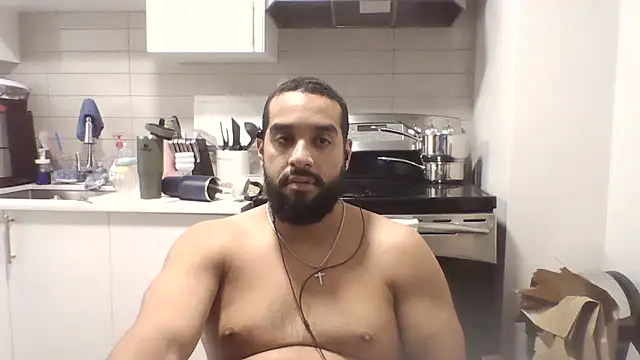 הופעת וובקאם של Dominicanolove