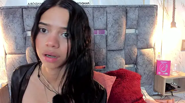 allison_11 Adlı Modelin Canlı XXX Sohbeti