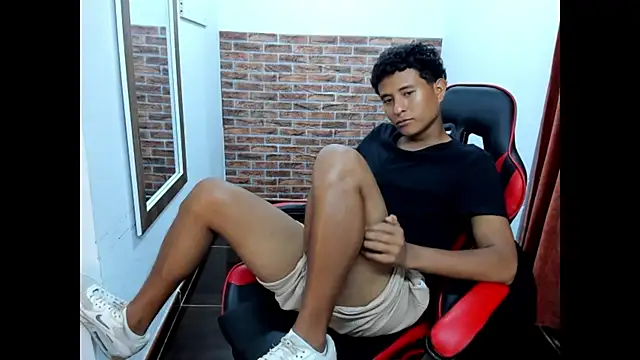 WIZARD-ALESSANDRO – Naživo XXX chat