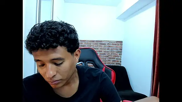 Chat XXX en directo de WIZARD-ALESSANDRO