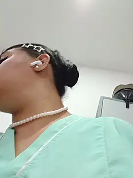 Chatroom XXX en direct de SOFIA-11_