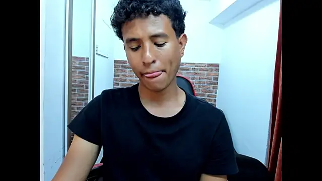 Chatroom XXX en direct de WIZARD-ALESSANDRO