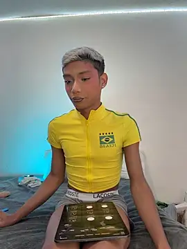 دردشة alejo_cute الجنسية المباشرة