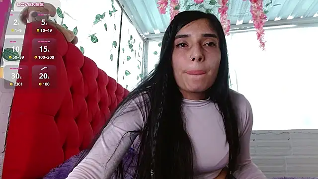 Chat +18 de Nanda_Mendoza ao vivo