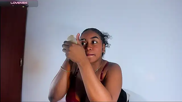 TAYRA_CASTLE – Naživo XXX chat