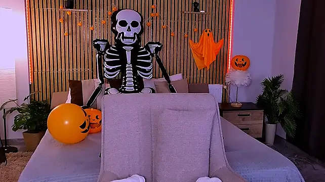 EmeraldGlow's Live XXX Chat