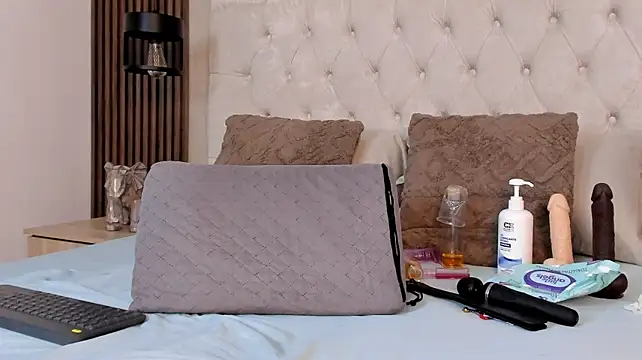 Chat +18 de vicky_sandoval ao vivo