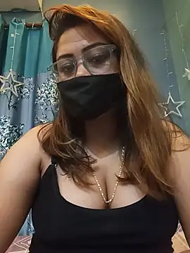 XXX chat uživo modela Bold-Beauti